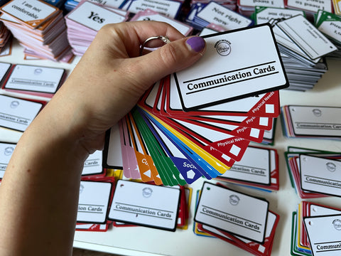 Autism and Non-Speaking Communication Cards – 25 Double-Sided PVC Cards, 45+ Messages, Dry Erase Marker, Microfibre Cloth & Drawstring Bag